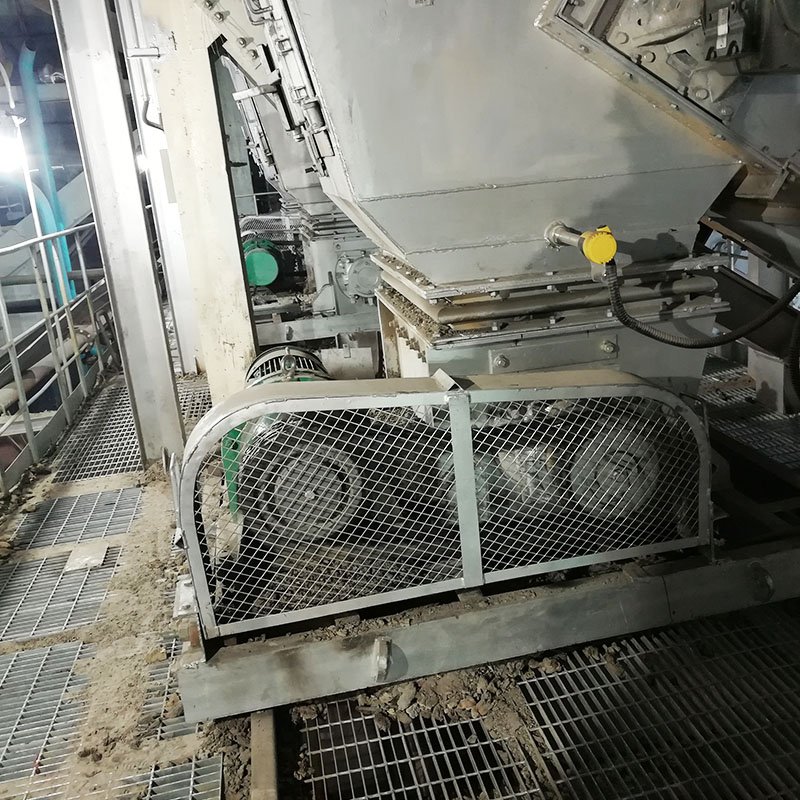 干式碎渣機(jī)-232